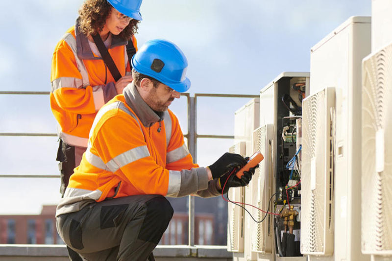 5 Reasons to Sign Up for Our Commercial HVAC Maintenance Plan. Aircon engineers